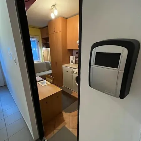 Appartement Tiny Private In Buda. *